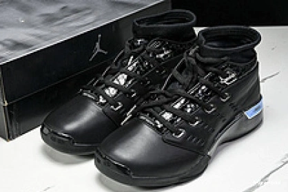 Hyperoad Jordan Black Chrome 17 Low Air OG 0707